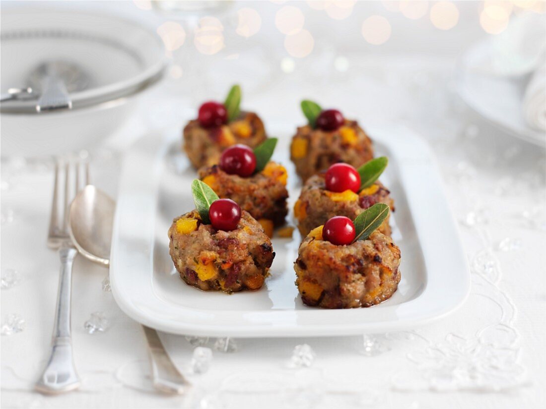 Schweinefleisch-Aprikosen-Füllung mit Cranberries zu Weihnachten