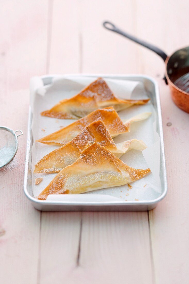 Bananas in puff pastry