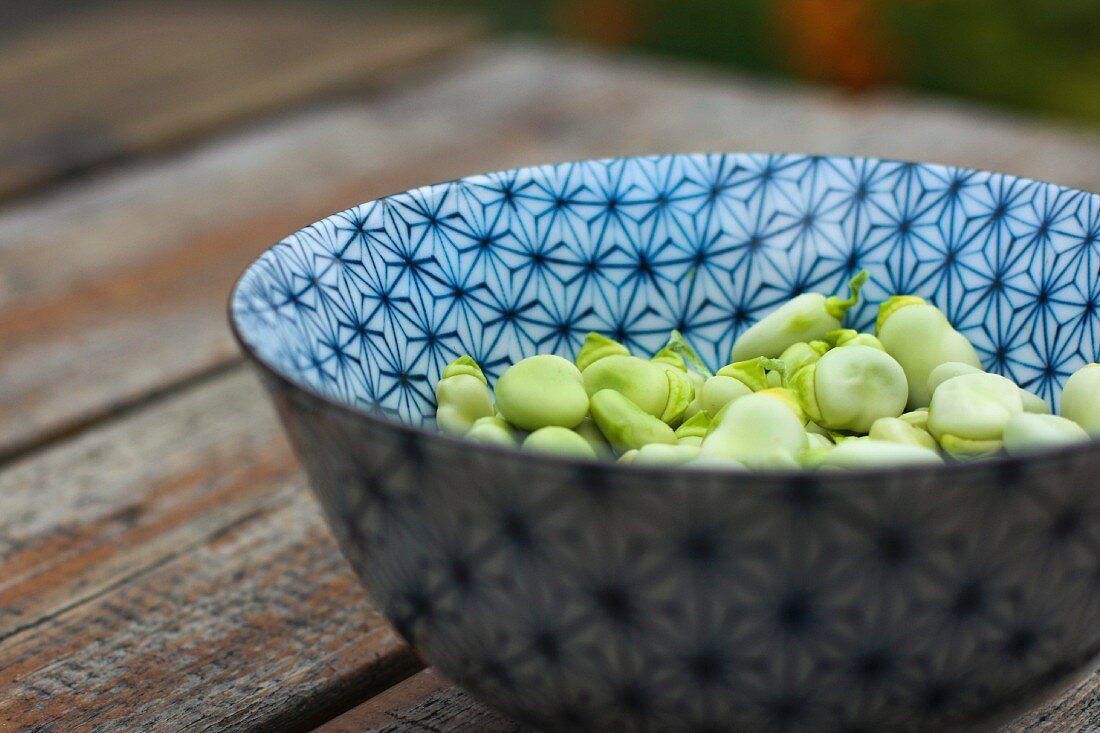 A bowl of beans