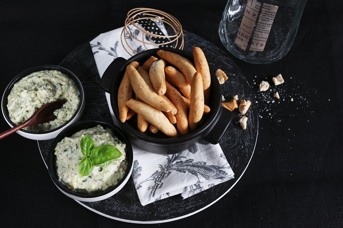 Baked party sticks with basil cream