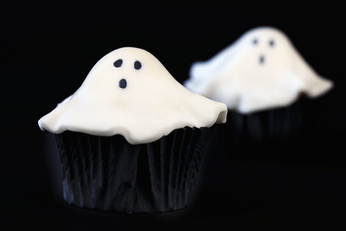 Ghost cupcakes for Halloween