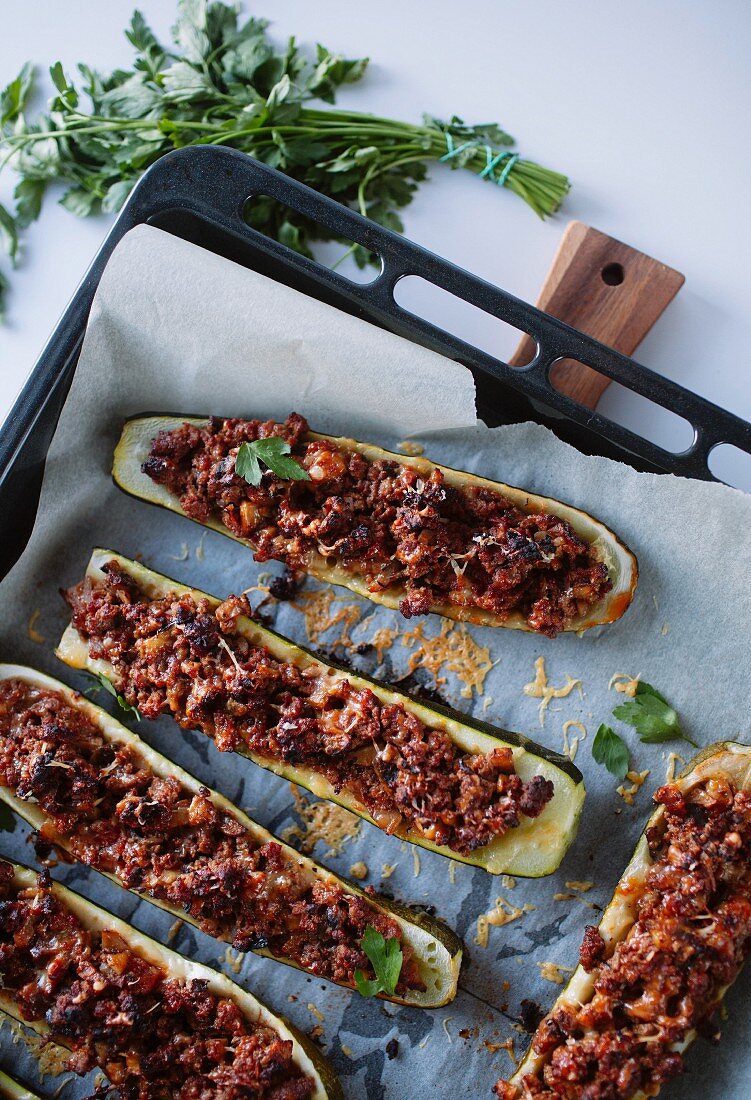 Stuffed courgettes with minced beef