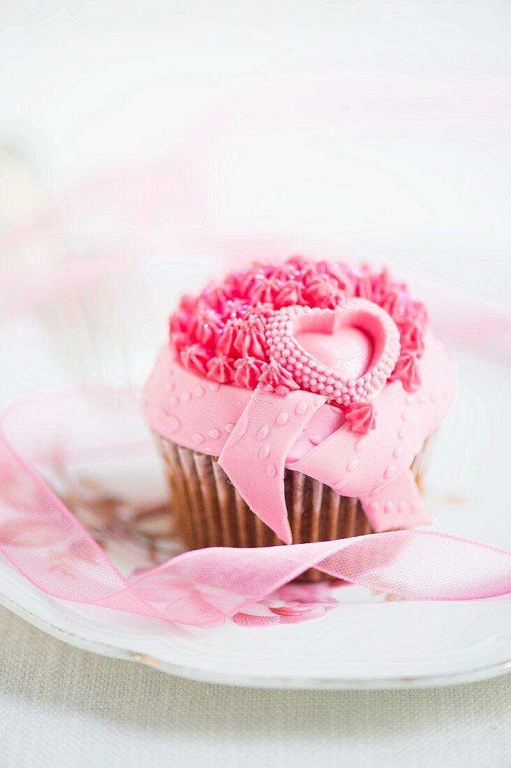 Rosa Cupcake zum Valentinstag