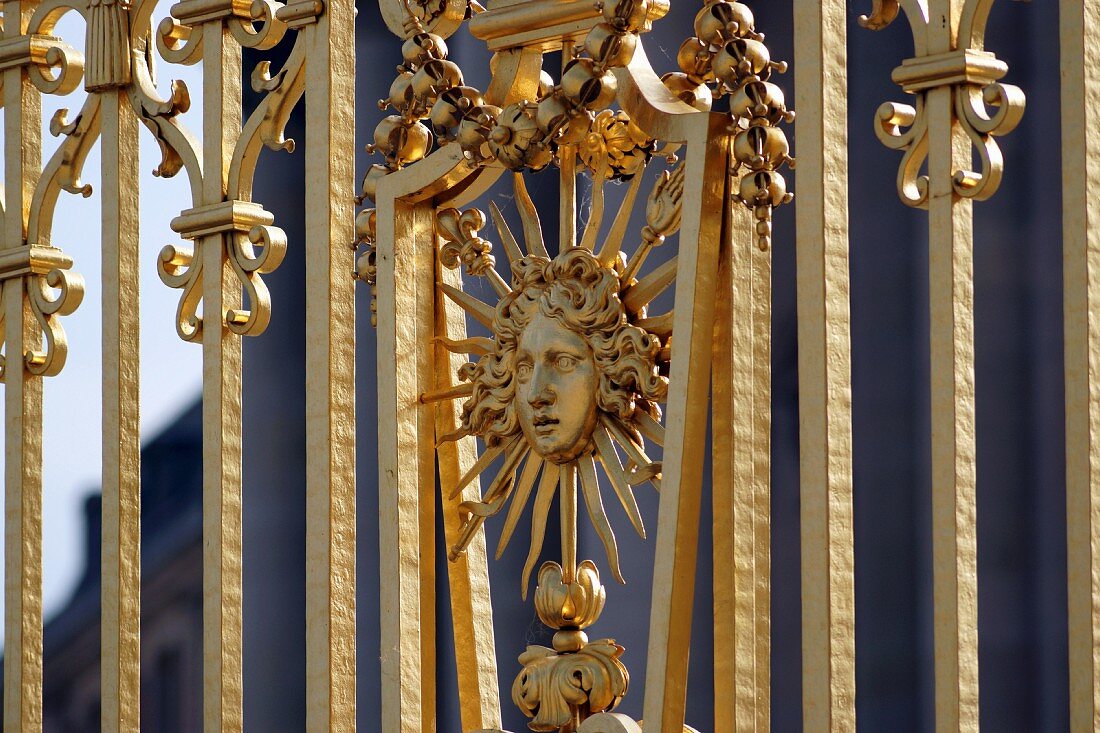 VERSAILLES: The King's Golden Gate