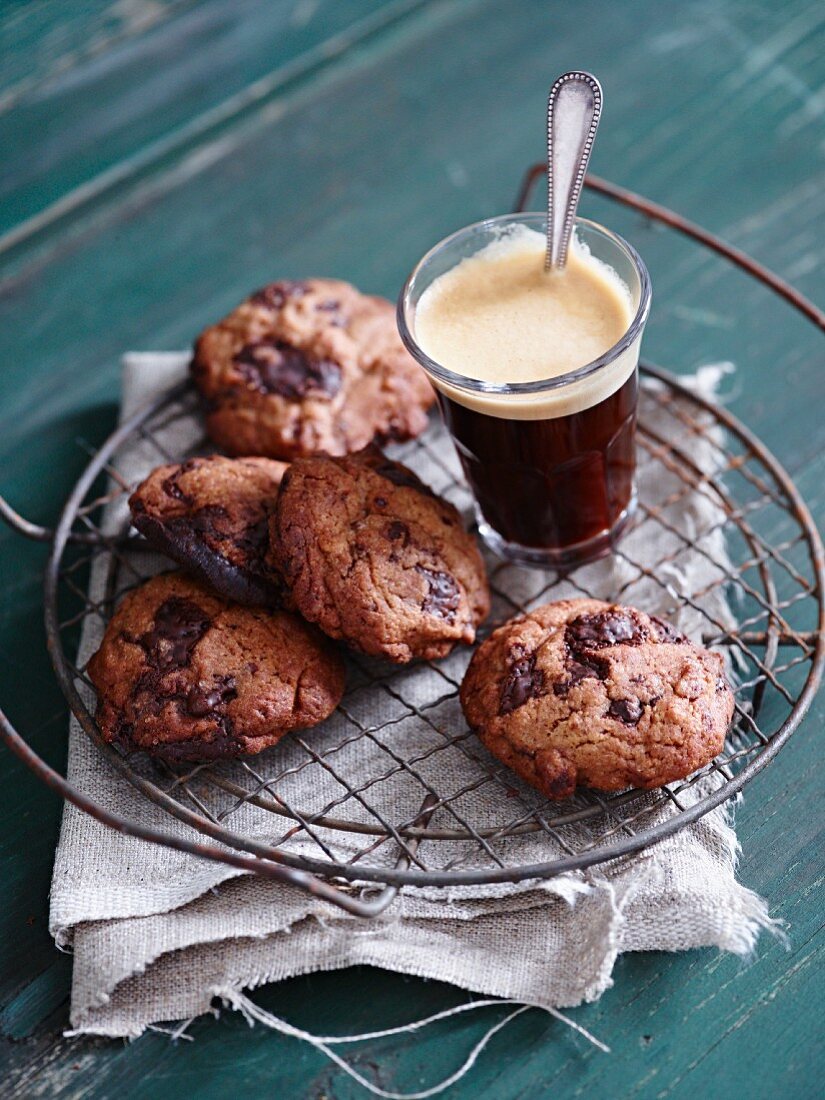 Chocolate chip cookies and a glass of coffee