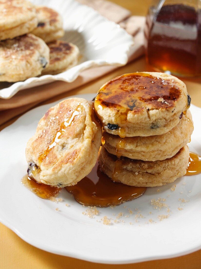 Griddle cakes with maple syrup (USA)