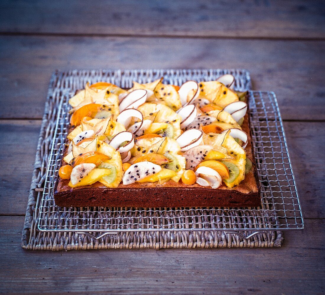 Exotic fruit tart with coconut