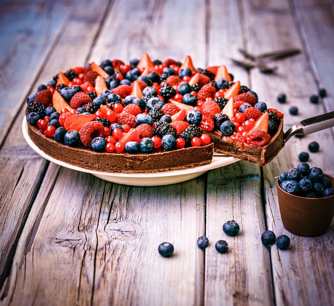 Chocolate berry tart with raspberries