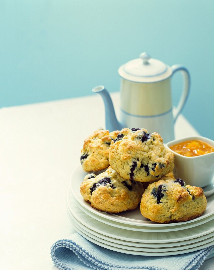 Blueberry scones with tea