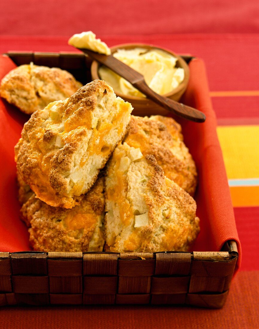 Cheese scones with butter