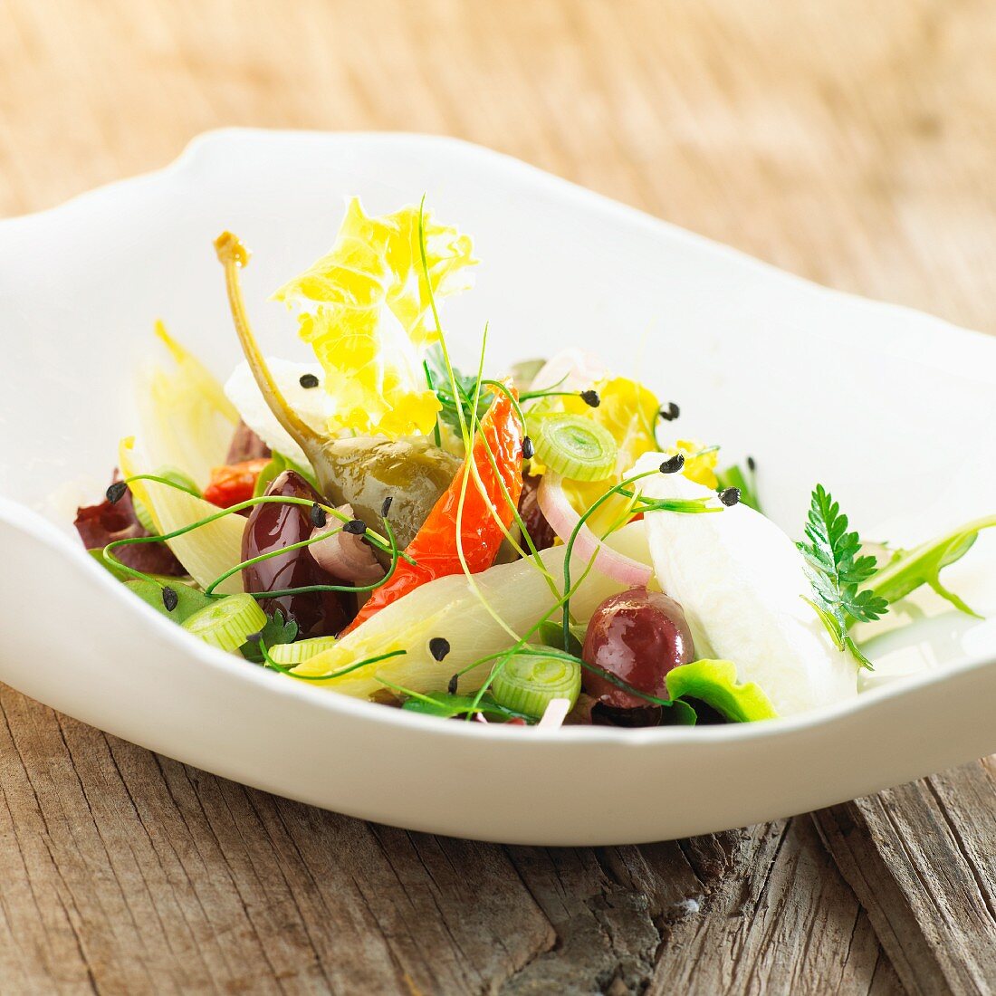 Chicory salad with giant capers