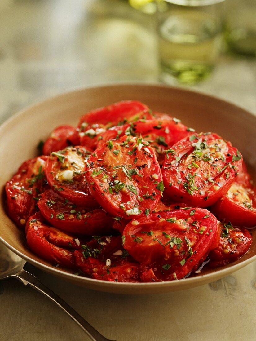 Tomatensalat mit Kräutern