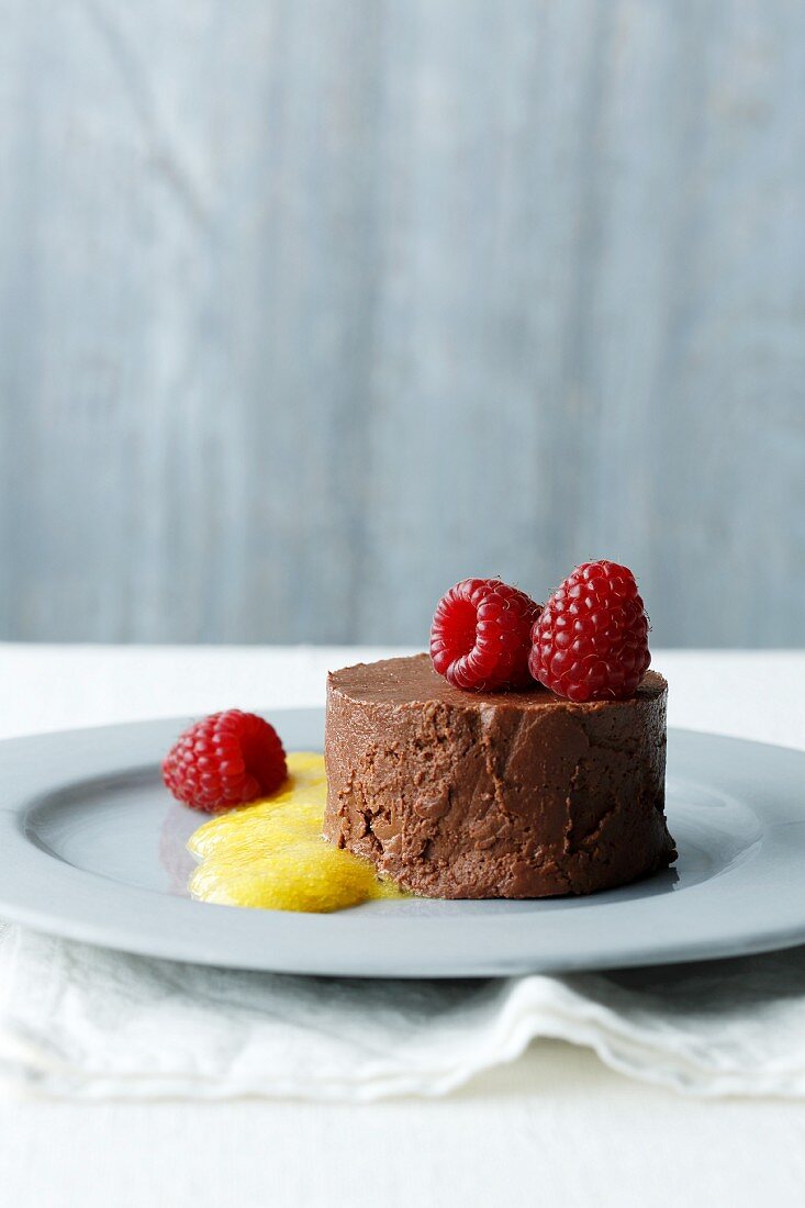 Chocolate nougat mousse with raspberries