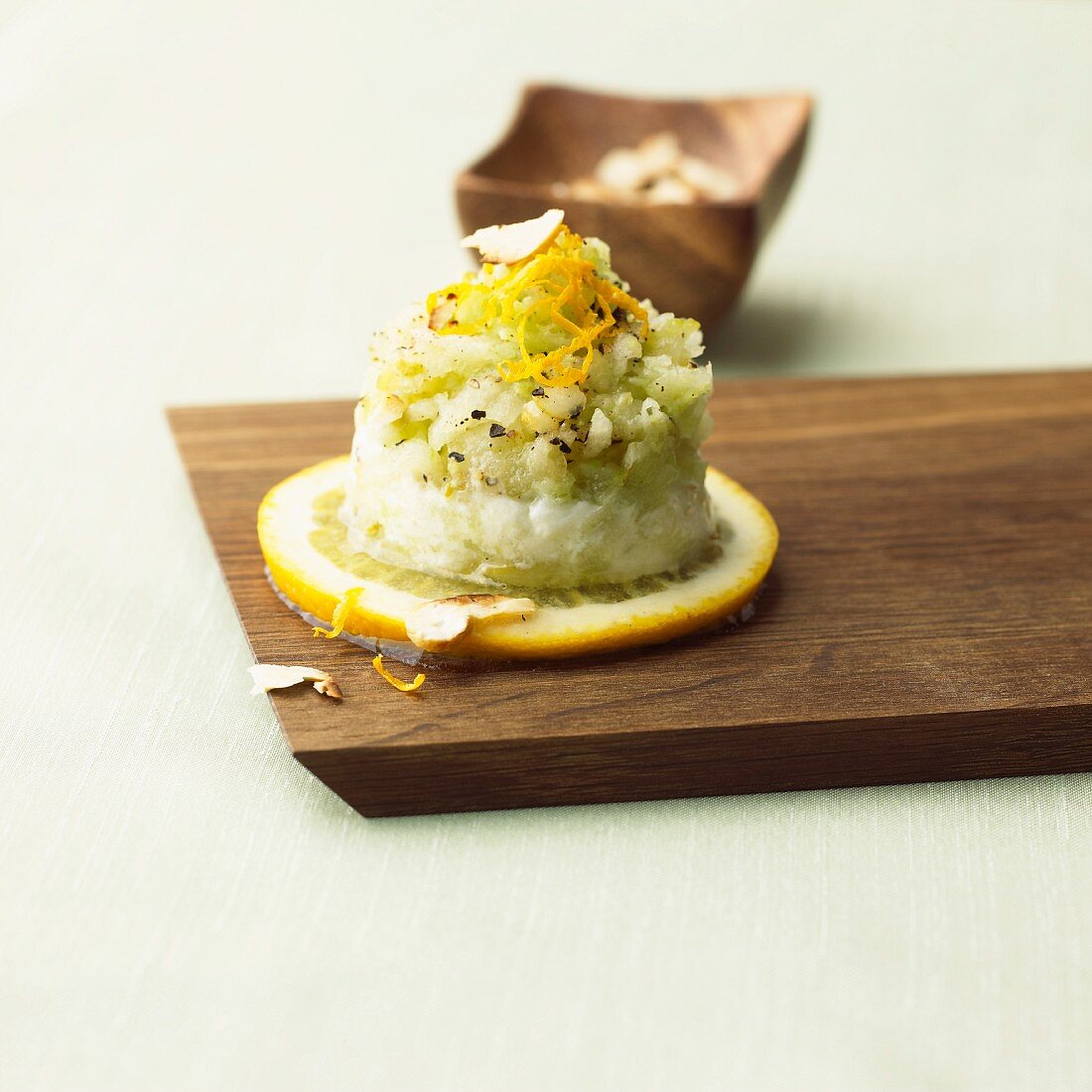 Brokkoli-Birnen-Salat mit Cashewkernen