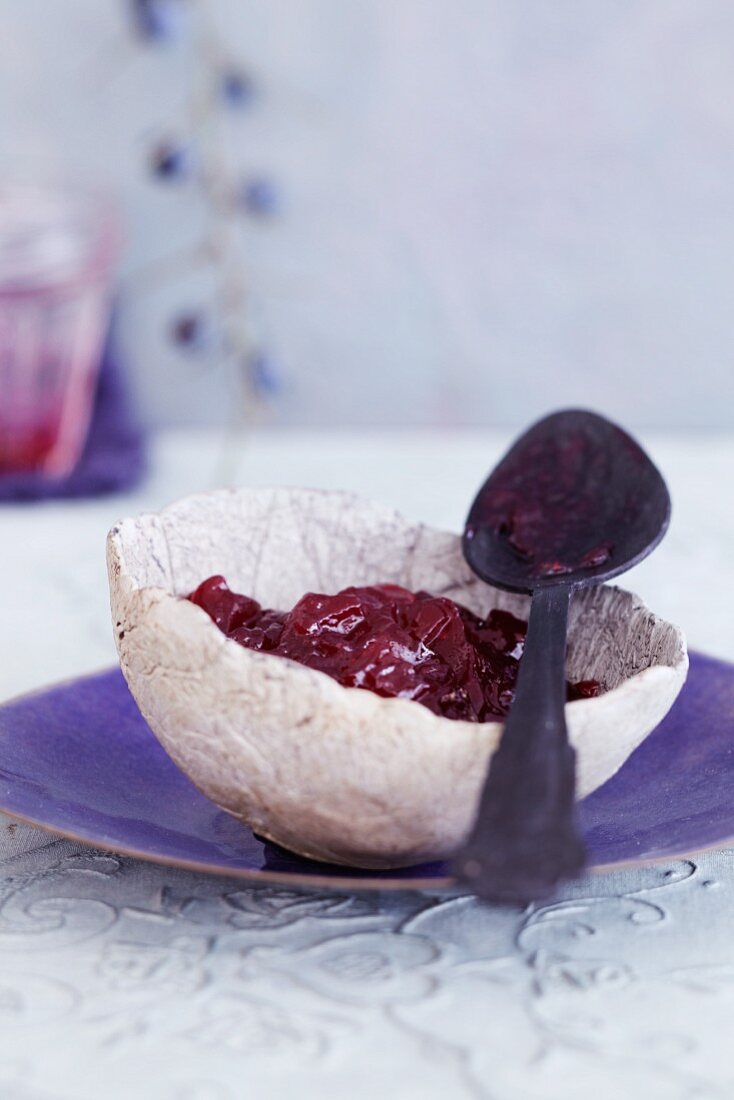 Sloe jelly with oranges