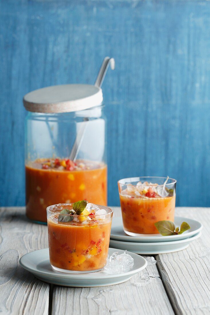 Gazpacho mit Mango