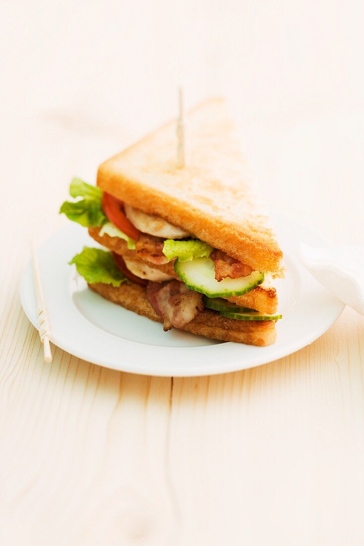 Toasted BLT sandwich