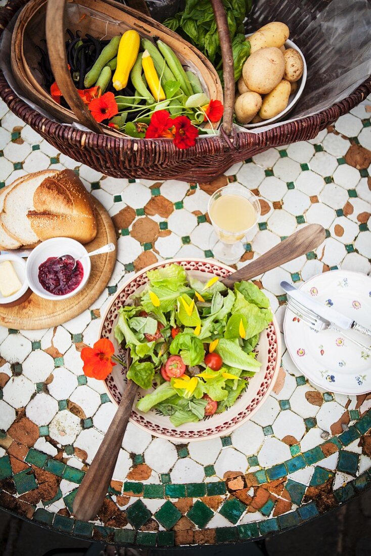 A fresh summer salad with bread