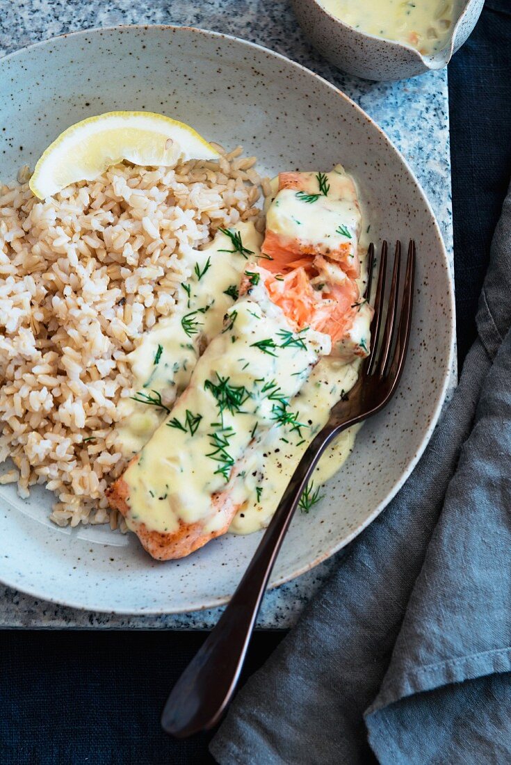 Salmon with dill sauce and rice