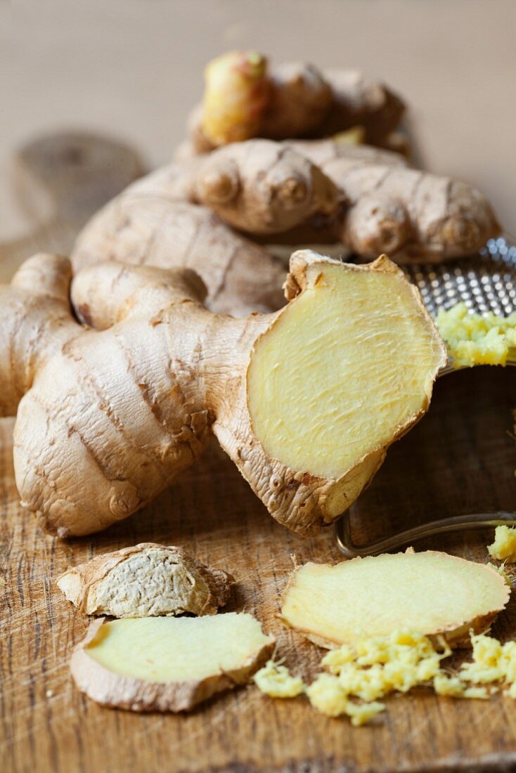 Fresh ginger root, showing a cut surface