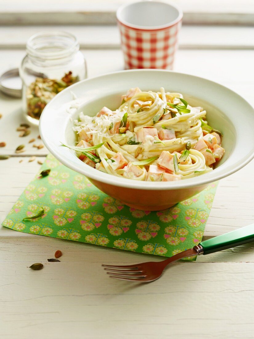 Pasta with carrots, tarragon and roasted seeds