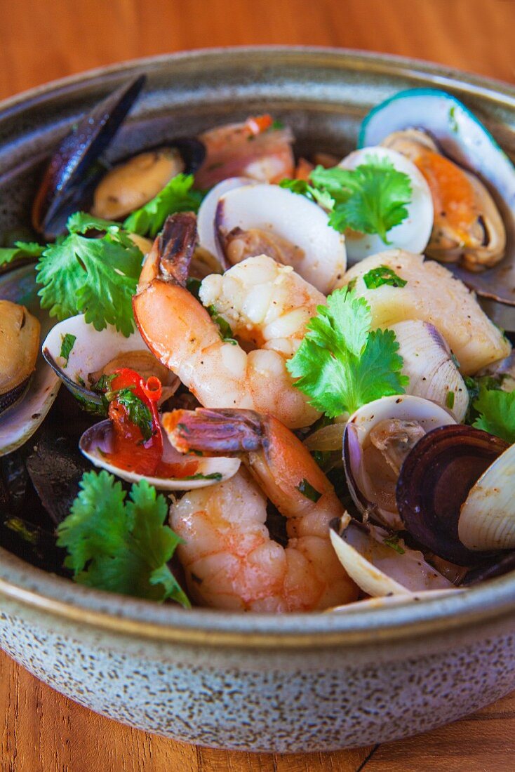 Caribbean stew with prawns and mussels