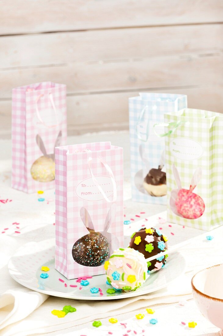 Cake pops in Easter packaging