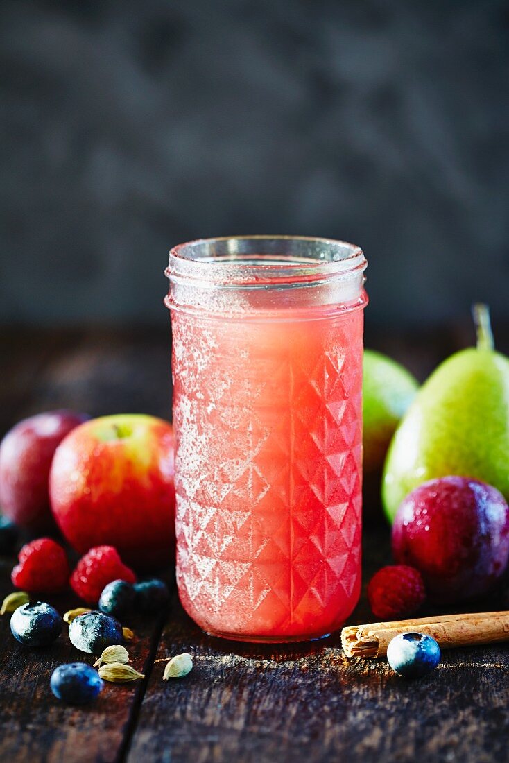 Russian Fruit Compote (Sommerdrink, Russland)