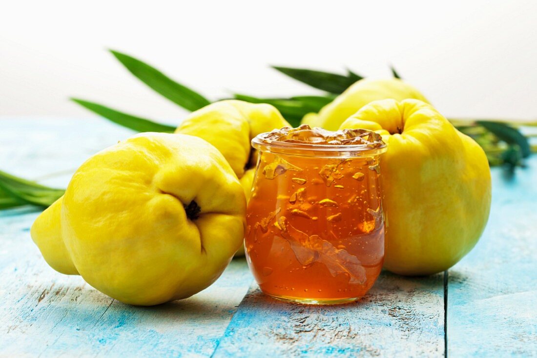 Quinces and quince jelly