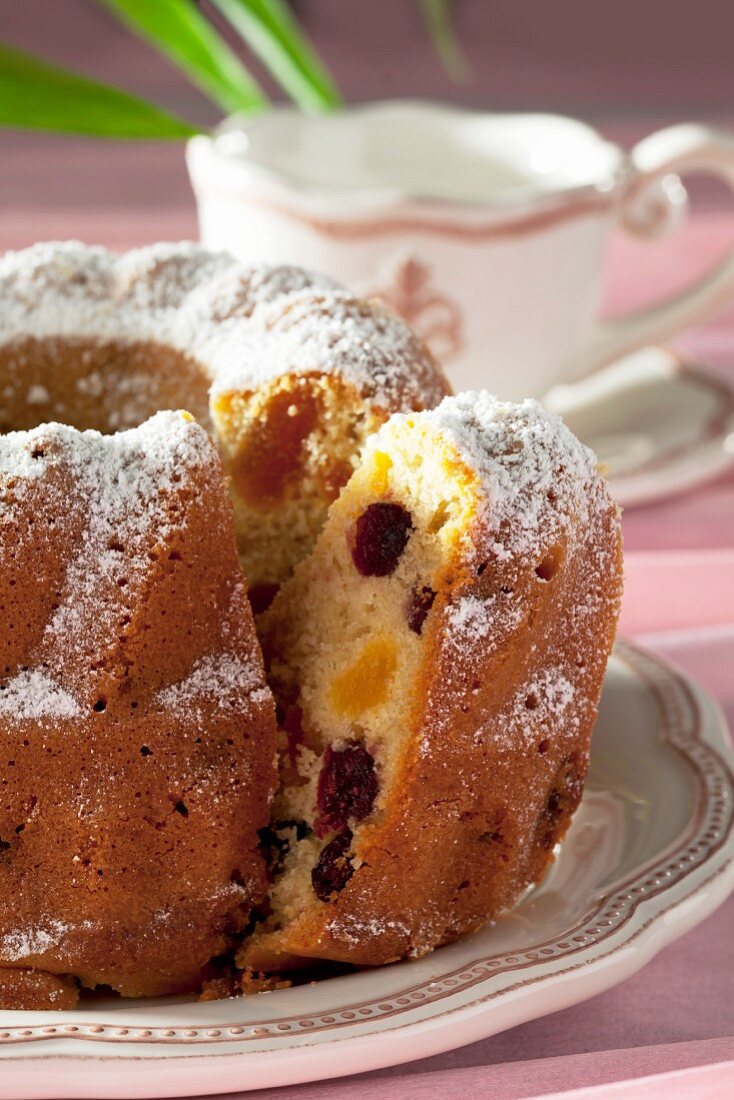 A festive fruit Bundt cake