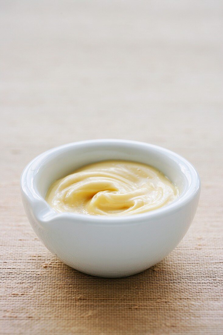 Aioli im Schälchen