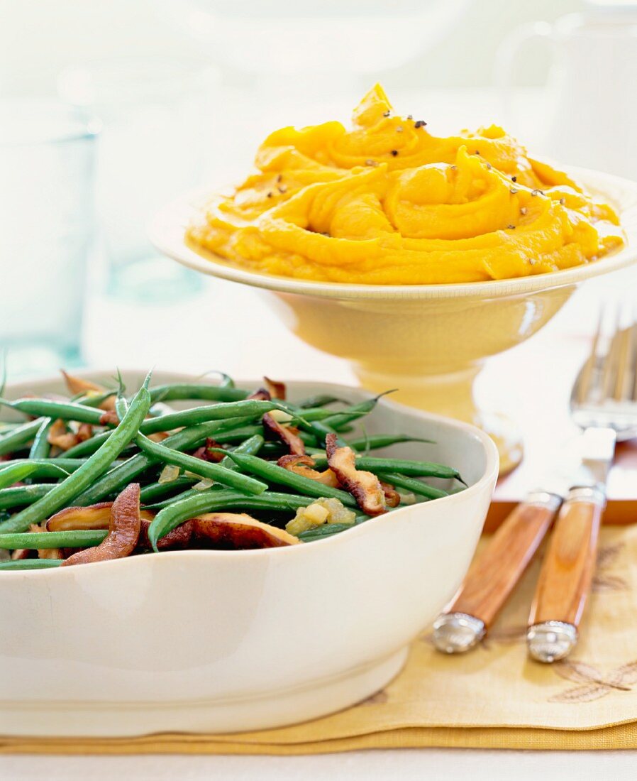Green beans and mashed sweet potatoes