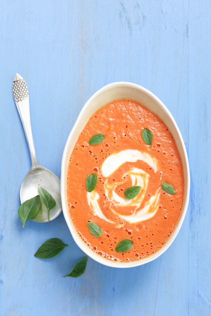 Cream of tomato soup with mascarpone and basil