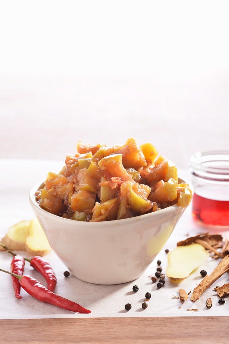 Apfel-Ingwer-Chutney mit Zutaten