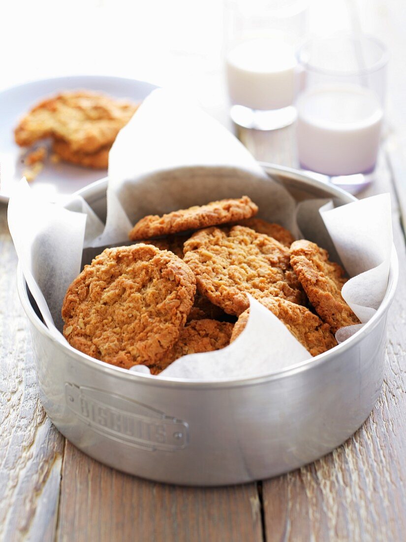 Oat biscuits in a metal tin