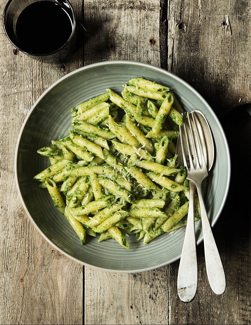 Penne with pesto