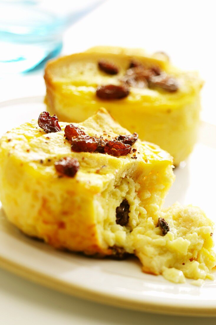 Bread And Butter Pudding mit Rosinen