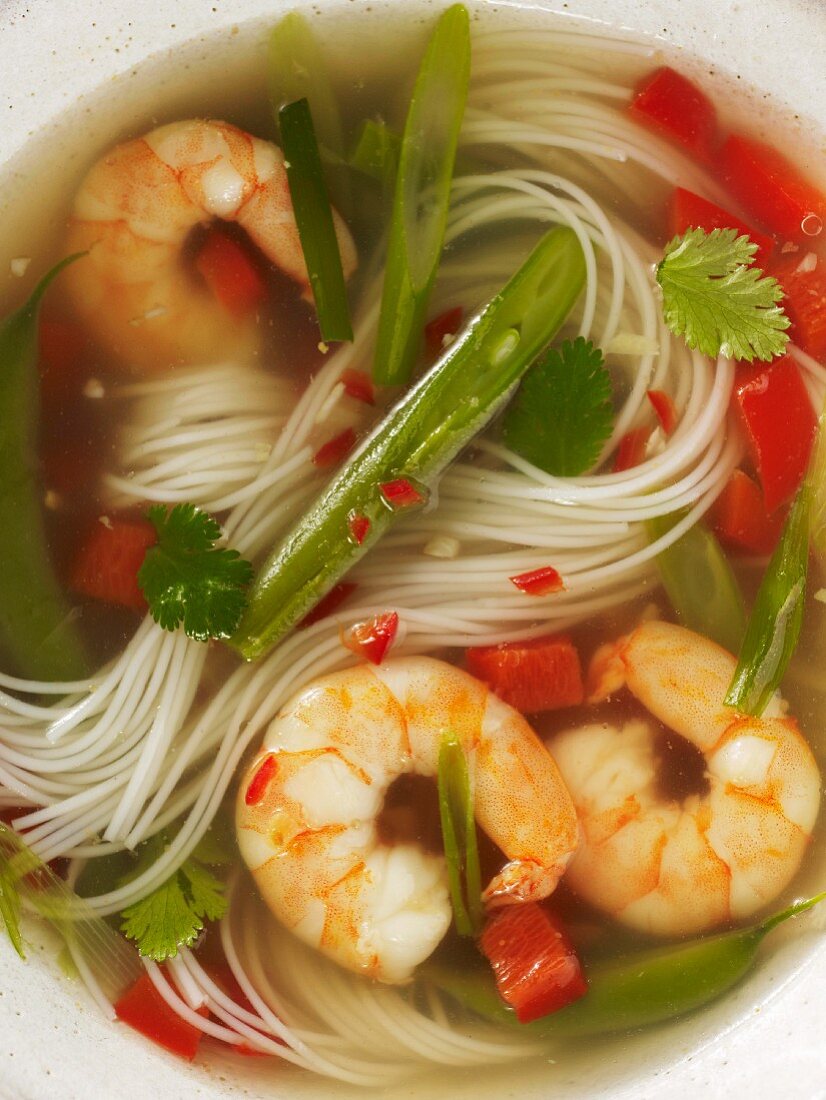 Prawn soup with noodles and vegetables