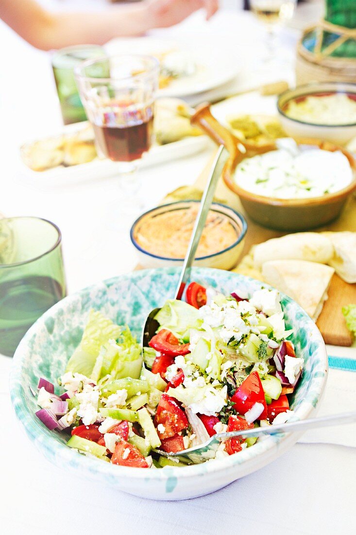 Griechischer Salat mit Feta