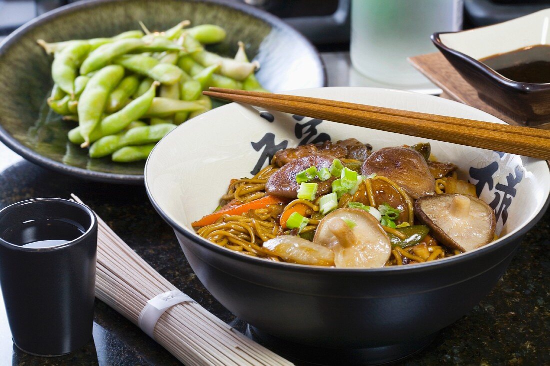 Noodles with mushrooms and soya beans (Japan)