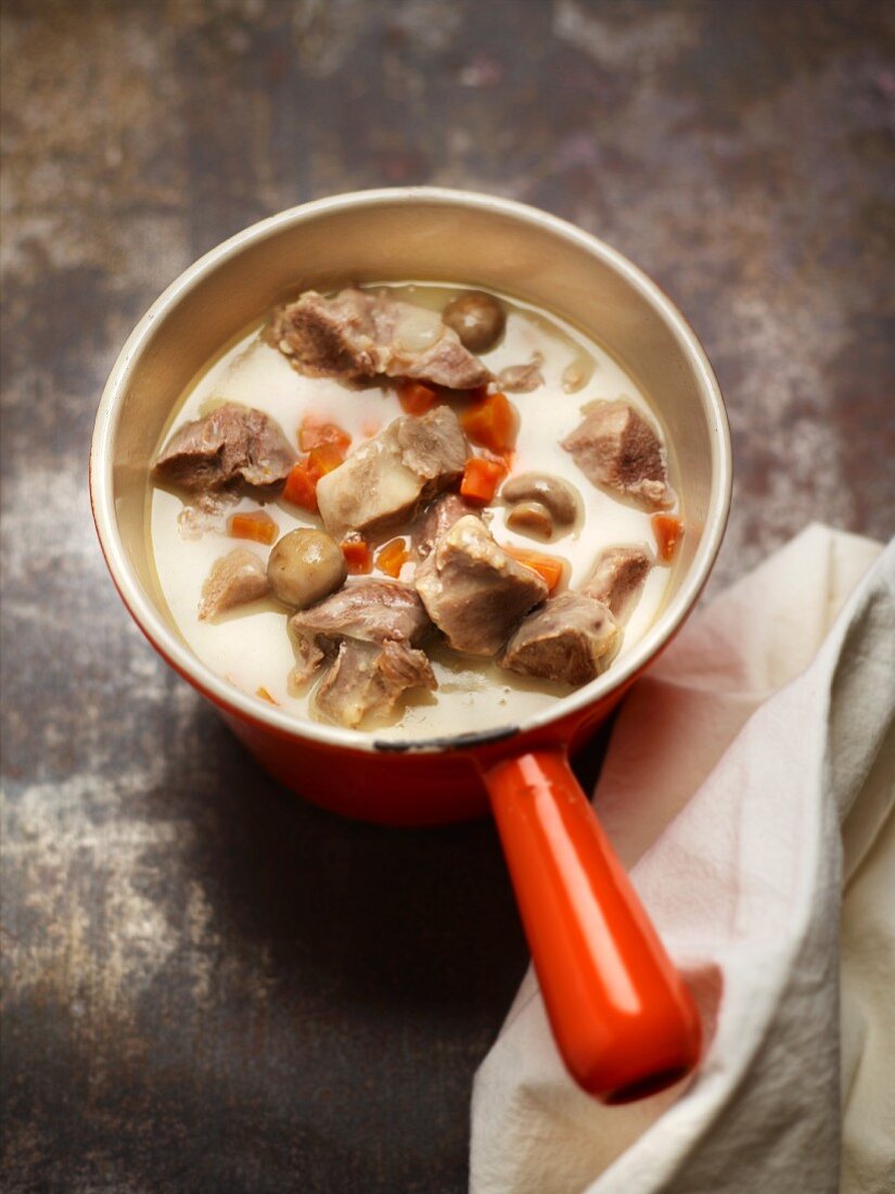 Blanquette de veau with mushrooms and carrots (France)