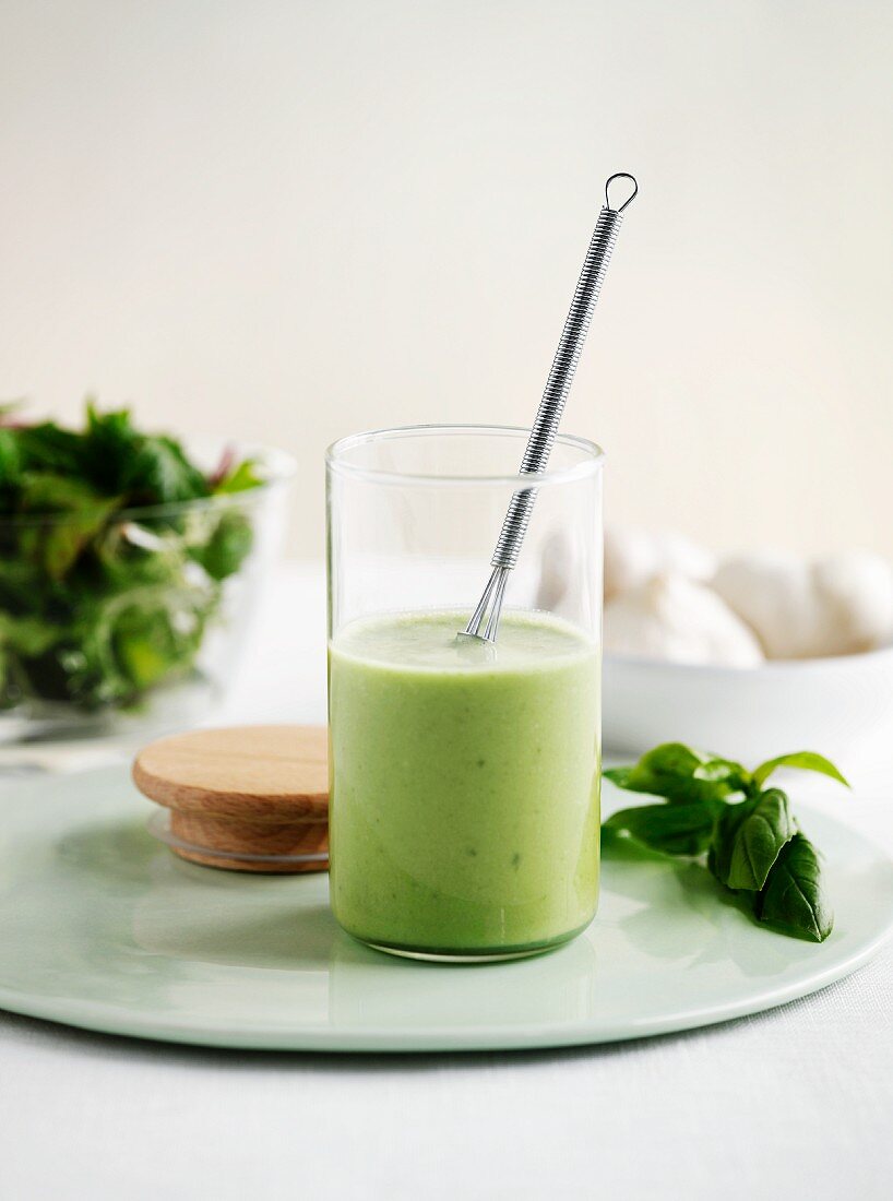 Basil and garlic dressing