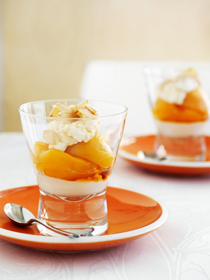 Peach dessert with ricotta cream