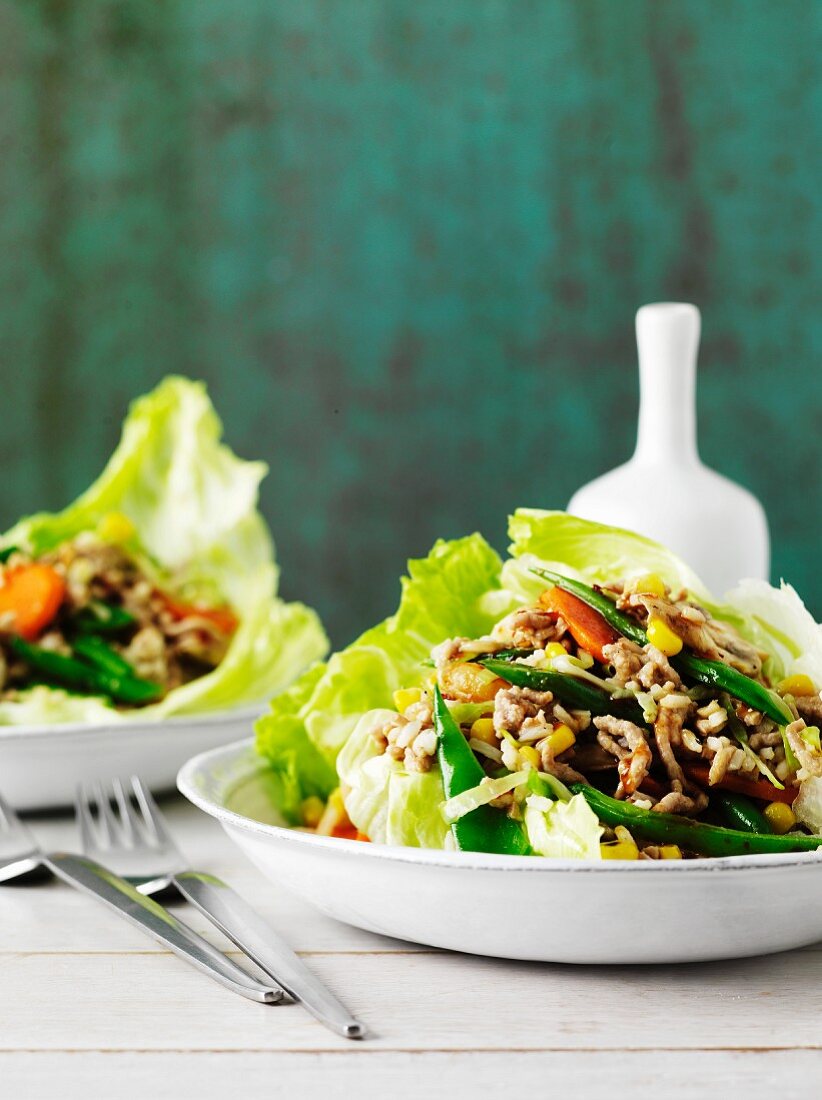 Chow Mein (noodle dish, China) served with lettuce