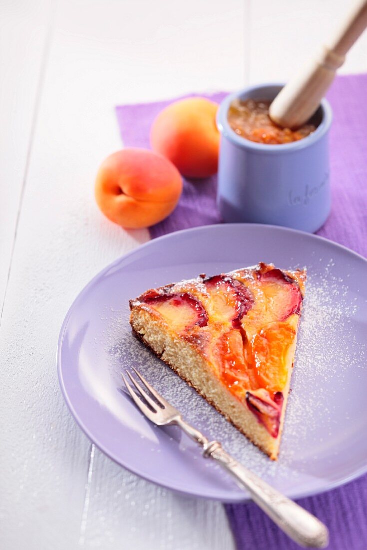 Marzipan cake with apricots