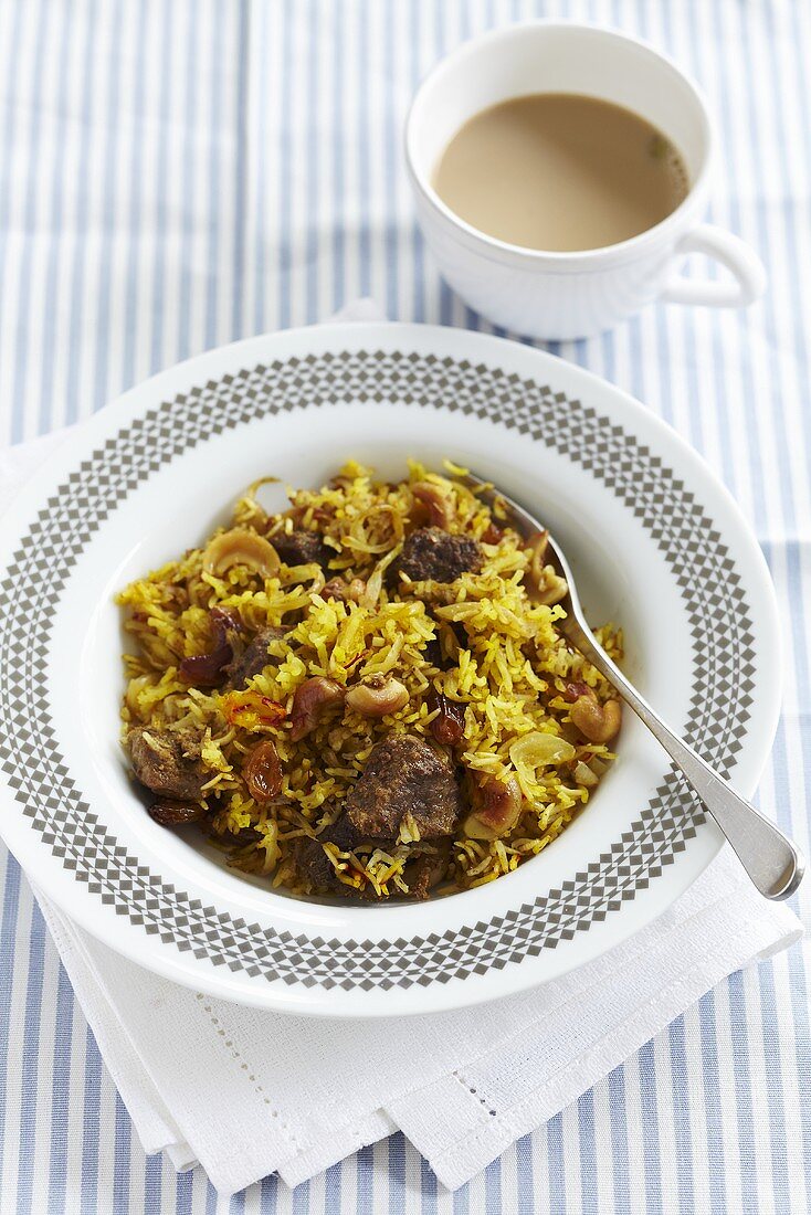 Curried rice with lamb and cashew nuts
