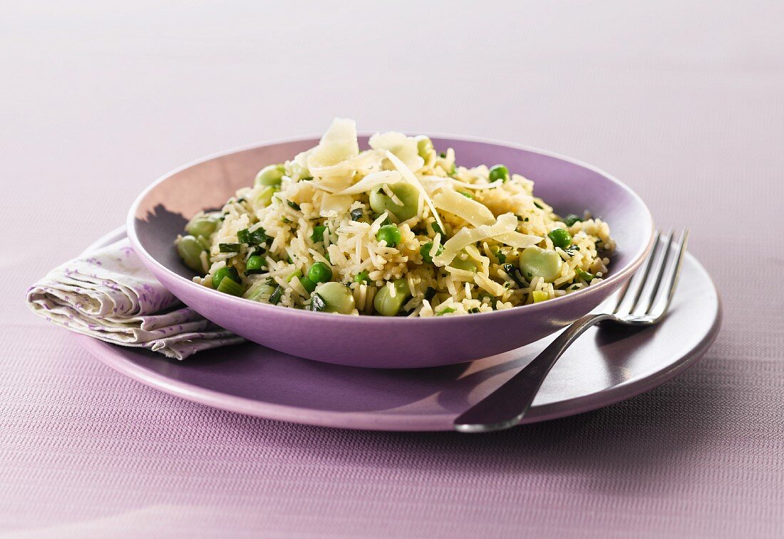 Rice with broad beans, peas and mint