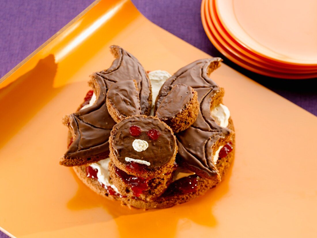 Fledermaus-Kuchen zu Halloween