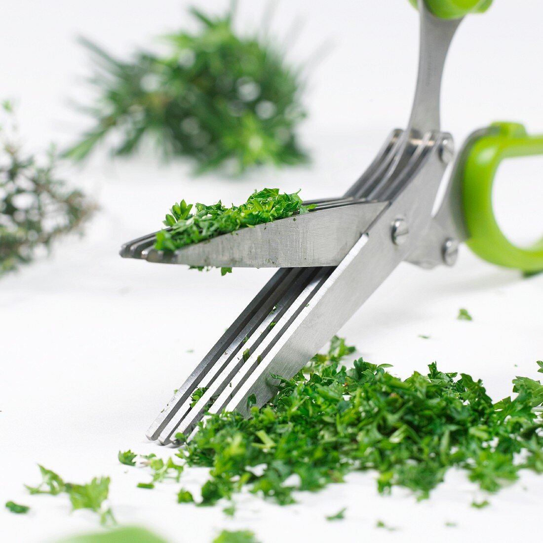Herb scissors with multiple blades