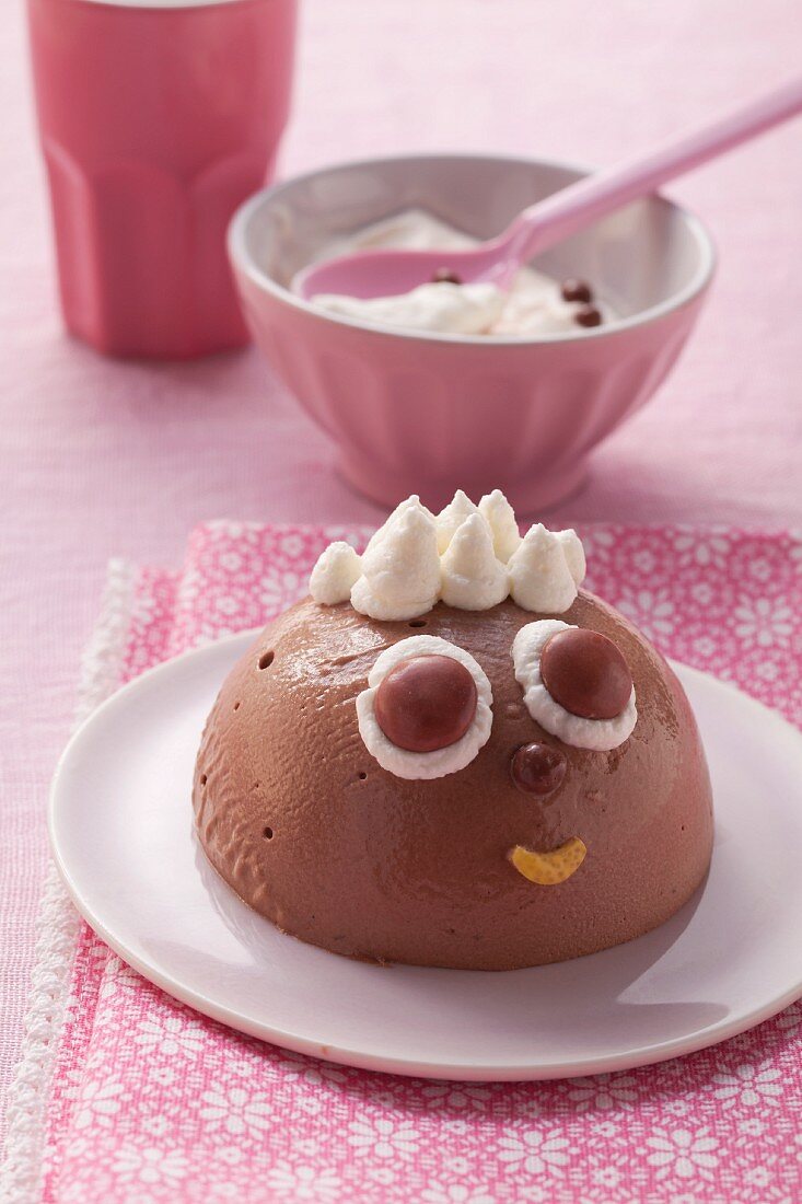 Chocolate mousse with a face